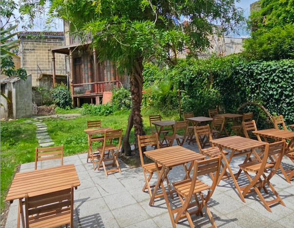 Le Jardin Cafe Bed and Breakfast Bordeaux Eksteriør billede